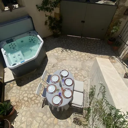 Maison De Charme Avec Jacuzzi *