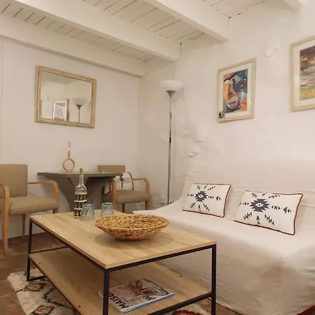 Maison De Charme Avec Jacuzzi Villa