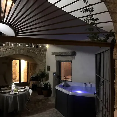 Maison De Charme Avec Jacuzzi